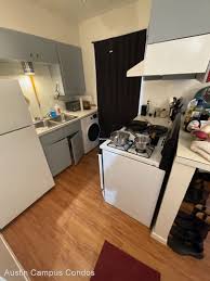 As of june 2021, the average apartment rent in austin, tx is $1,349 for a studio, $1,760 for one bedroom, $2,041 for two bedrooms, and $1,802 for three bedrooms. 20 Best Apartments In West University Austin Tx