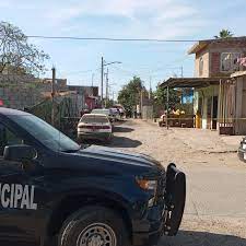 Al Frente Noticias | Ejecutan a balazos a "El Oso", comandante de la  Policía Municipal de Navolato... | Instagram