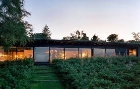 Shop online or visit the islington based upper street n1 shop or river street ec1 showroom. Hus Hanne Kjaerholm Rungsted Kyst Space Architecture Architecture Exterior