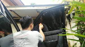 Review tinted cermin kereta | 20% vs 30% vs 50% tinted cermin gelap adalah sgt beguna untuk mengelak panas dalam. Cara Pasang Tinted Kereta Youtube