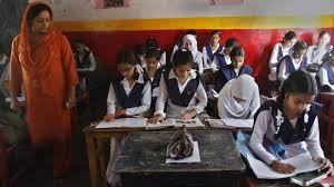 Nonton online berita dan info polisi india terupdate hanya di vidio. Guru Ini Dapat Gaji Rp2 Miliar Lantaran Mengajar Di 25 Sekolah Sekaligus Guru Pendidikan Dasar Sekolah