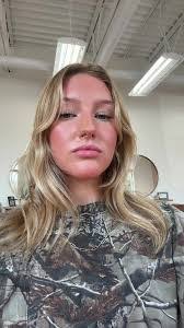 Lori Warnke's Instagram, Twitter & Facebook