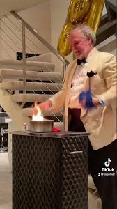 Johnny Ace Palmer Magic Close Up Super Cool Magic Trick Ala Agt Style  #Philatv - Youtube