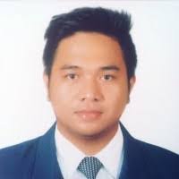 Dennis Quinto's Instagram, Twitter & Facebook