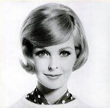 For 60 year old women with fine hair, a precision is what you need if you want to make your salt and pepper short straight hair this gorgeous. Sara Thom For Clairol Conditioner Ad 1964 1960 Hairstyles Vintage Hairstyles Retro Hairstyles
