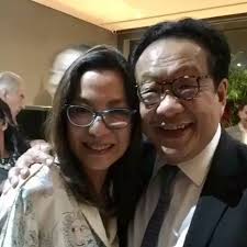 Let's peak in his profile to know some unknown story. Francis Yeoh New Wife