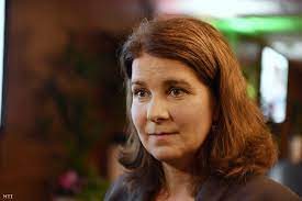 Jun 29, 2021 · szabó tünde és egerszegi krisztina. Index Sport Haromszorosara Emelik Egerszegi Olimpiai Eletjaradekat