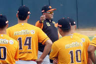 Águilas inició pretemporada con más de 20 peloteros