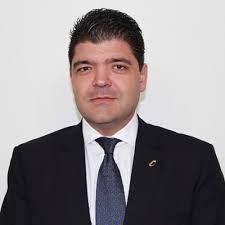 Se trata de juan diego gómez jiménez, senador de la república quien por mayoría en la votación logró quedarse con la presidencia para el nuevo periodo. Senado De La Republica De Colombia