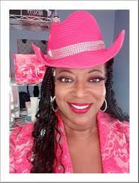 Aundra Lipscomb's Instagram, Twitter & Facebook