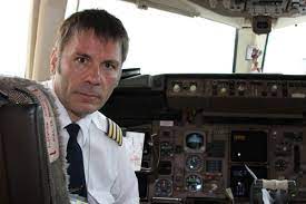 Enter & enjoy it now! Bruce Dickinson Iron Maiden Stellt Neuen Jet In Deutschland Vor