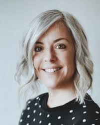 Dr Carmen Corral (About)