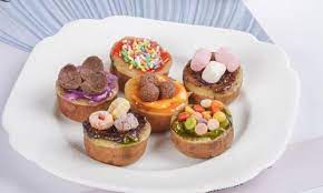 Coba saja resep martabak manis mini berikut ini, bentuknya yang tidak terlalu besar dan rasanya yang cukup manis, tentunya sangat cocok buat nah, seperti apa cara membuatnya, simak saja resep martabak manis mini berikut ini. 5 Resep Martabak Mini Enak Dan Lezat Mudah Dibuat Dengan Bahan Sederhana
