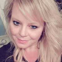 Carrie Clary's Instagram, Twitter & Facebook