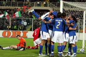 1:4 in italien:fiasko von florenz. 1 4 In Italien Fiasko Von Florenz Fussball Wm 2006 Faz