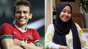Namun, tak sedikit dari mereka yang mengaku patah hati melihat kebersamaan egy maulana vikri dengan adiba khanza. Aha Ketahuan Egy Maulana Vikri Makan Bareng Dengan Putri Umi Pipik Pacaran Ya Halaman All Tribun Batam