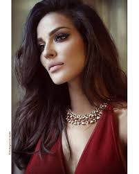34 4k Likes 333 Comments نادين نسيب نجيم Nnn Nadine Nassib Njeim On Instagram غلاف مجلة الجميلة ا Brunette Beauty Elegant Hairstyles Arab Beauty