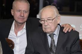 Er war ein nationalkünstler polens, der immer wieder mit den mächtigen über kreuz lag: Andrzej Wajda Przyczyna Smierci Na Co Zmarl Andrzej Wajda Eska Pl