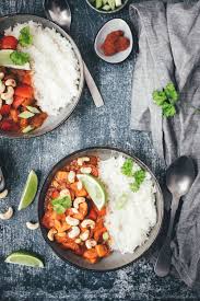 Veganes Susskartoffel Curry Mit Kokos Rezept In 2020 Susskartoffel Curry Curry Lebensmittel Essen