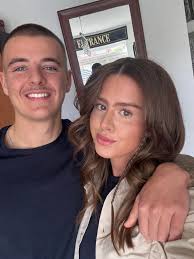 Me my partner and friend are looking for a 2+ bed apartment or shared house  for a short term sublet from the 24th January to the 14th February. We are  wanting to