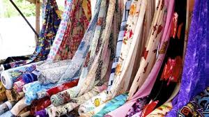 Pilihan tersedia berbagai baju couple, mulai dari baju. 8 Pilihan Baju Couple Sekeluarga Terbaru Untuk Tampil Kompak Dan Serasi