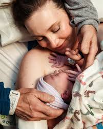 We're back this November with another round of connection, creativity, and  community 💛 Join us for the Denver Mock Birth — a two-day workshop where  birth photographers and doulas come together to