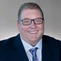 Mark Hindenach's Instagram, Twitter & Facebook