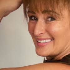 Kim Atchison's Instagram, Twitter & Facebook