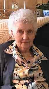 Edith Love's Instagram, Twitter & Facebook