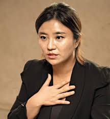 이만갑에 등장한 아름다운 미모의 탈북 미녀 김소연 ! ë‹¬ë‹˜ ì˜ì°½ ë…¼ëž€ ê¹€ì†Œì—° ë‹¹í˜'ìœ„ì›ìž¥ ìžì§„ ì‚¬í‡´ ì¡°ì„ ì¼ë³´