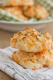 Ever Go To Red Lobster Just For Their Biscuits Try Making Them At Home With This Recipe Food Cheddar Bay Biscuits Recipes