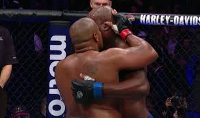 Clipx #ufc #fullfight daniel cormier vs anderson silva ufc 200 full fight hd daniel cormier vs anderson silva ufc 200 full. What Daniel Cormier Did After Beating Derrick Lewis At Ufc 230 Is Pure Class Ufc Sport Express Co Uk