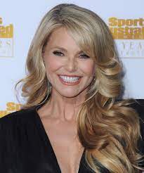 Updated:22 dec 2016 10:59 am | posted by. Long Gorgeous Hairstyles For Women Over 40