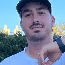 Planning a Disney World Trip for 8 People