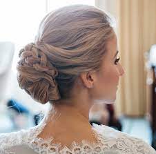 أحلى تسريحات شعر أحلى تسريحات شعر كلاسيكية للعرائس مجلة عروس مجموعة اختيارات أنيقة