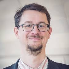 Liber Endre cimbalom, három húros brácsa