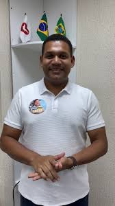 Foram 4.100 vozes que me permitiram representá-las, não fomos eleito, no  entanto isso não apaga tudo que vivemos nesta terra maravilhosa, a nossa  querida Natal/RN. Seguimos em frente cuidando do nosso ...