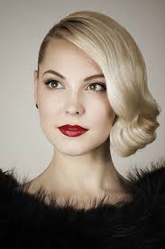 Black or natural hair can be quite difficult to control, but it's still quite easy to do a perfect ponytail. 11 Glam Great Gatsby Hairstyles For Halloween And Beyond