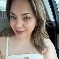 Lizzy Pérez en personas