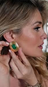 Daisy Oz's Instagram, Twitter & Facebook