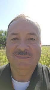 Wade Walls's Instagram, Twitter & Facebook