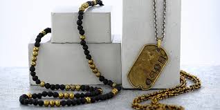 Are there any mens jewellery brands for men? 2021 S Top Trends Most Popular Styles In Men S Jewelry Borsheims