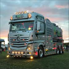 Mercedes Benz Actros Mp4 Gigaspace Mercedes Benz Trucks Trucks Cool Trucks