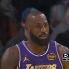 Jon Elmore can't catch a break 😭