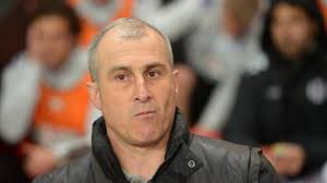 Ligue 2. Lens suspend son entraîneur, Alain Casanova