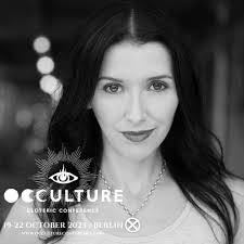 Maria Pinal's Instagram, Twitter & Facebook