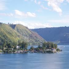 Bersekutu dengan ratu siluman babi. Wisata Diindonesia Legenda Danau Toba Singkat