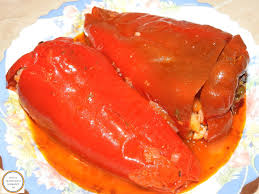 Ardeii se crestează la capăt, ca să pătrundă fierberea şi prin umplutură. Retete Culinare Retetetraditionaleromanesti Ro Ardei Umpluti De Post Reteta