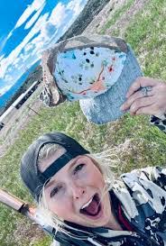 Cori Gordon's Instagram, Twitter & Facebook