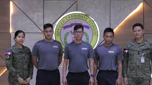 “𝐀 𝐥𝐞𝐚𝐝𝐞𝐫 𝐢𝐬 𝐚...